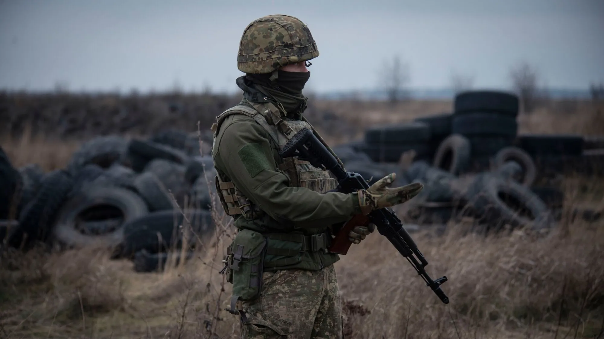 На счету воина не один десяток врагов. dqxikeidqxidqeant