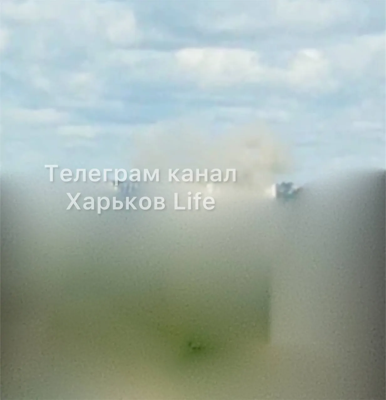 В Харькове прогремели взрывы, поднялся дым. Фото и видео dqxikeidqxidqrant