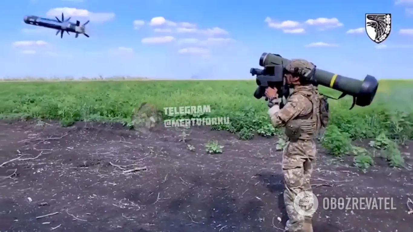 Воїн вистрілив із NLAW. dqxikeidqxixqant