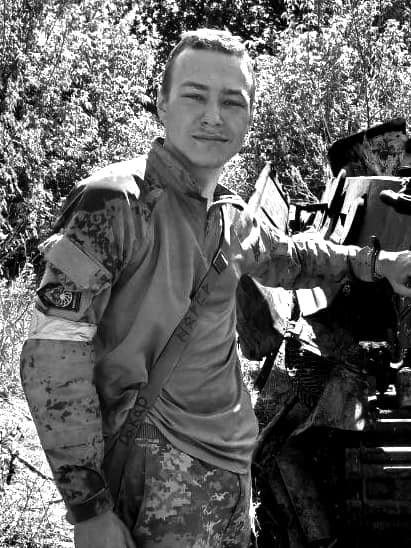 18-летний доброволец Азова Захар Берестовский погиб в бою за Украину 01 dqxikeidqxidqeant