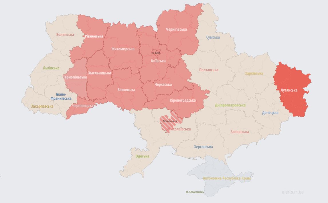 У Кропивницькому пролунали вибухи під час повітряної тривоги dqxikeidqxidqrant