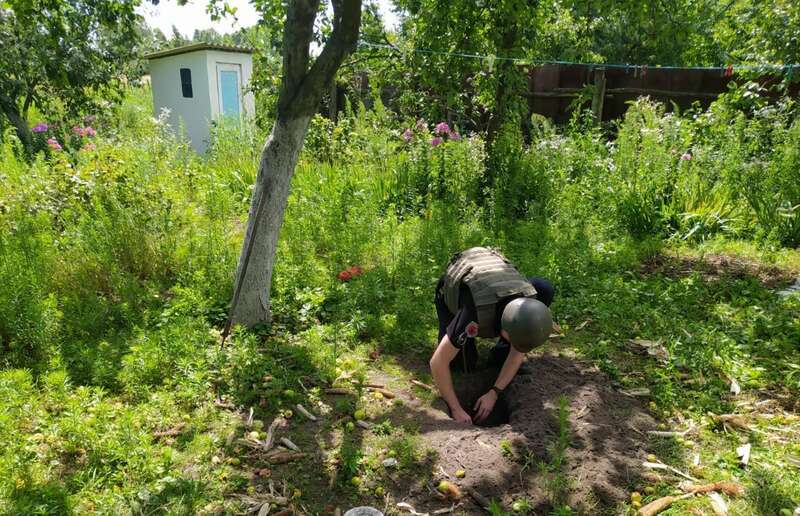 Проверка территории частного домовладения.