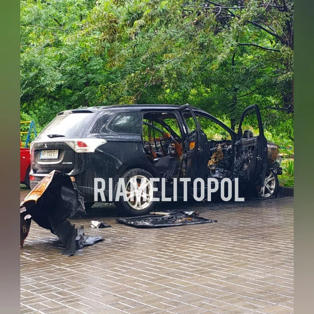 Підірване в Мелітополі авто Mitsubishi Outlander dqxikeidqxidqrant