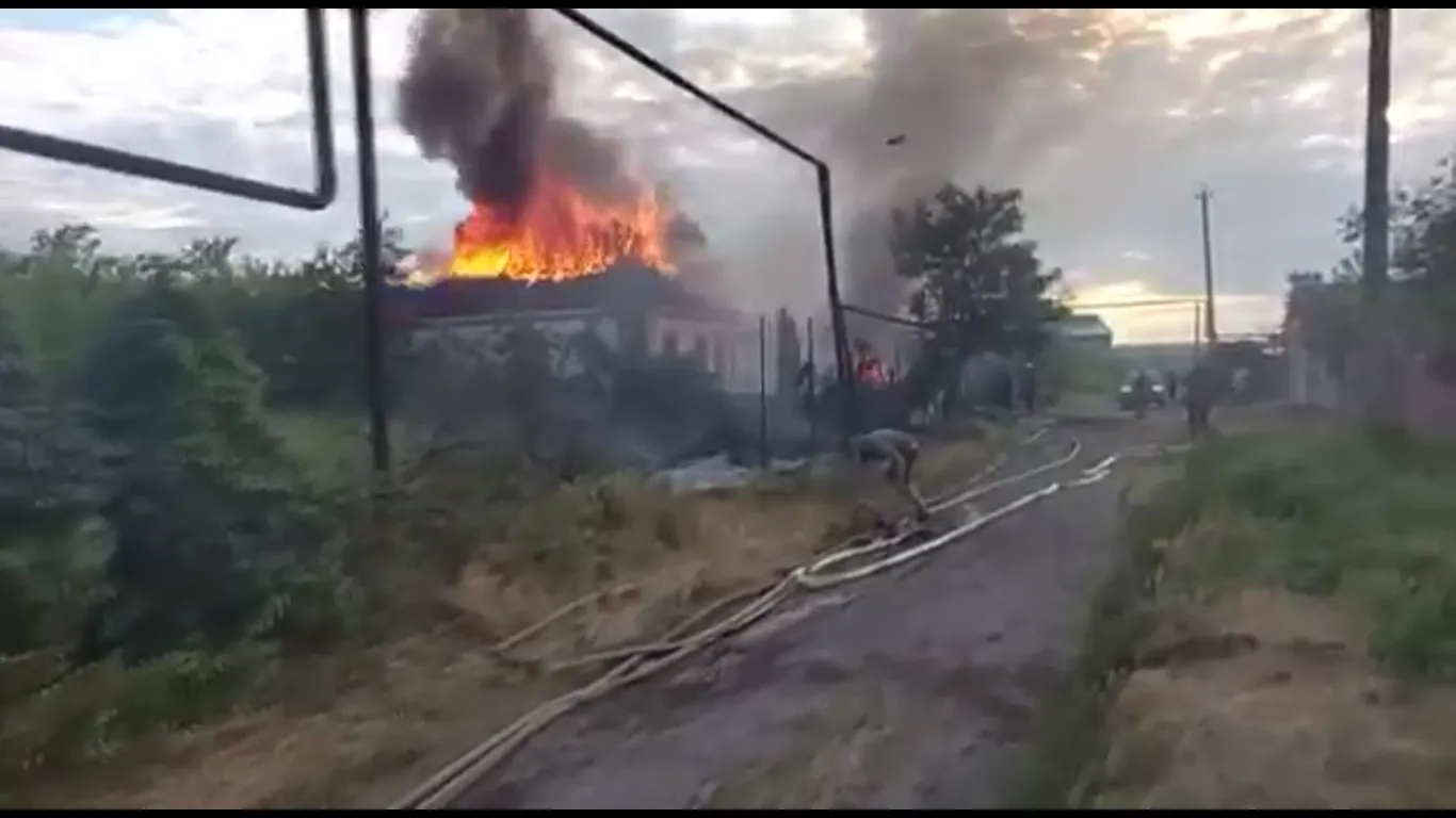 Місто під постійними обстрілами dqxikeidqxidtant