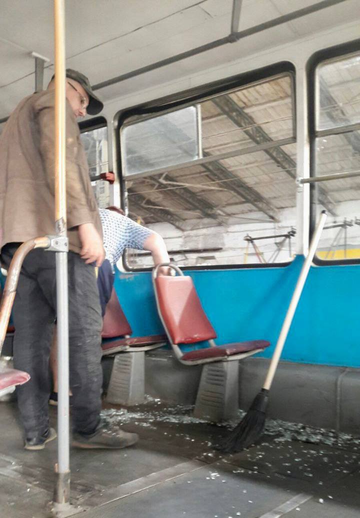 Наслідки обстрілів Миколаєва: росіяни завдали ударів 6 ракетами РСЗВ Смерч, - Сєнкевич 07