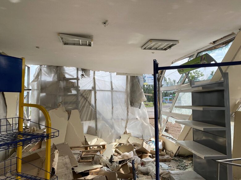 Последствия обстрелов Николаева: россияне нанесли удары 6 ракетами РСЗО Смерч, - Сенкевич 05