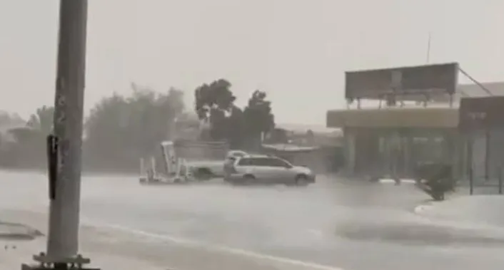 На ОАЕ обрушилася сильна піщана буря. dqxikeidqxidqrant