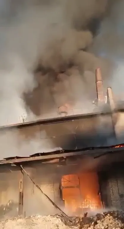 У будівлі обрушилася покрівля