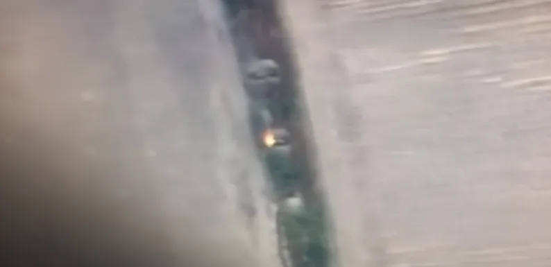 12 захватчиков были "демилитаризованы".