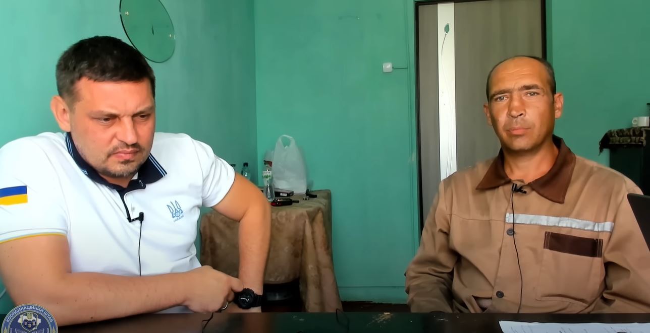 Полонений з ОРЛО прийшов у військкомат "на фотосесію" dqxikeidqxidqeant