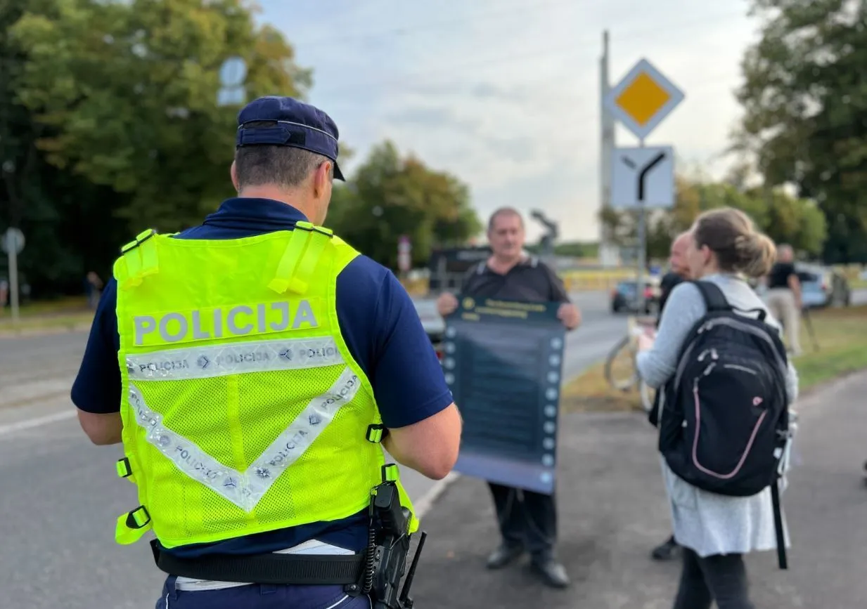 Полиция возбудила административные дела на митингующих