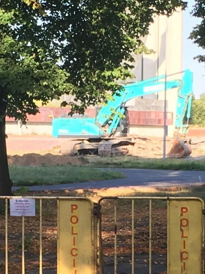 Россияне пытались воспрепятствовать демонтажу памятника