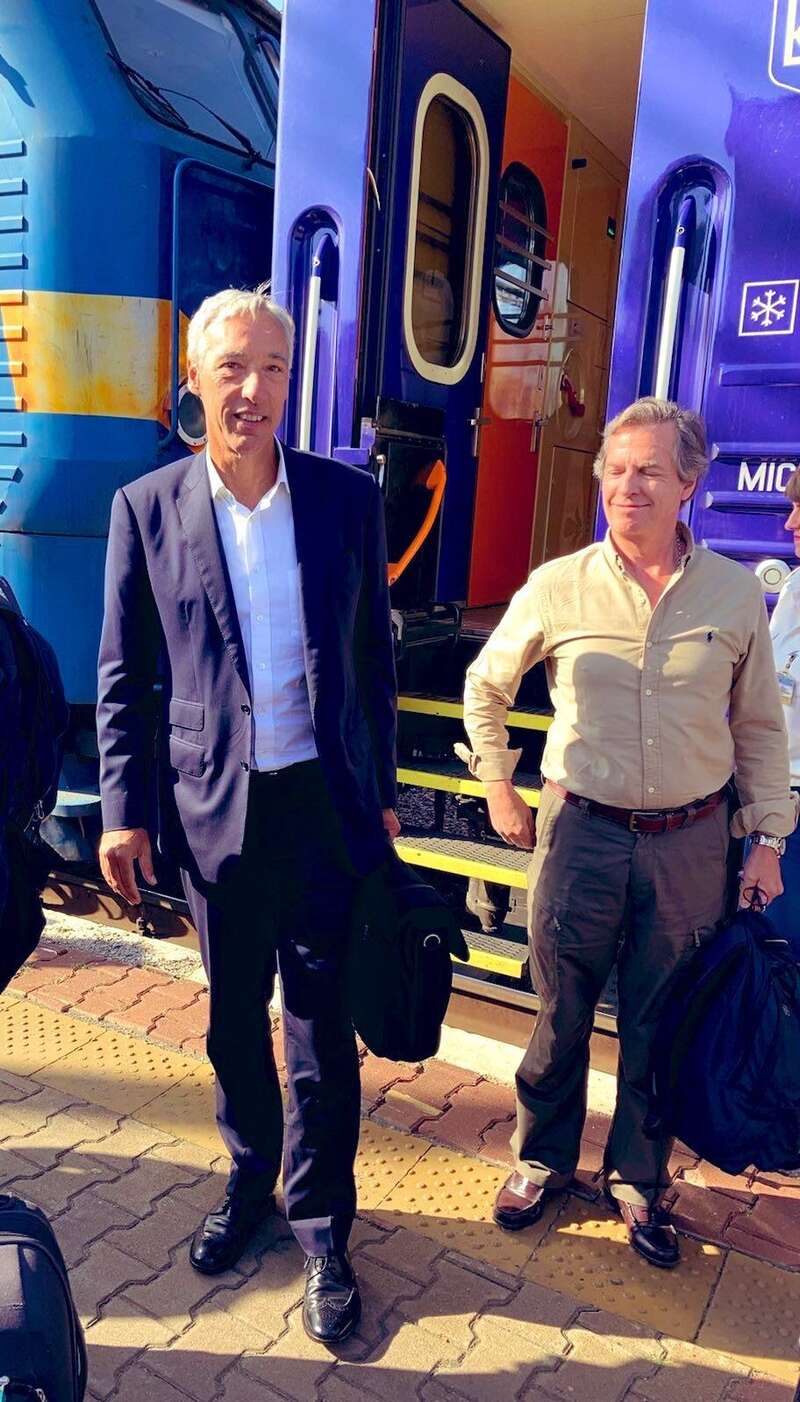 До Києва з візитом прибув глава МЗС Португалії Жуан Кравіньйо