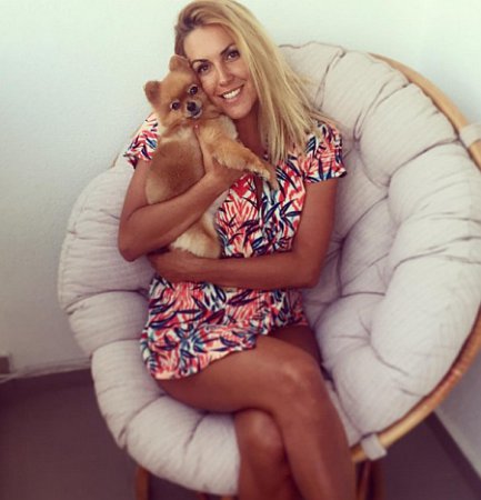 Украинская "золотая рыбка" отдохнула в Крыму. ФОТО Украинская "золотая рыбка" отдохнула в Крыму. ФОТО