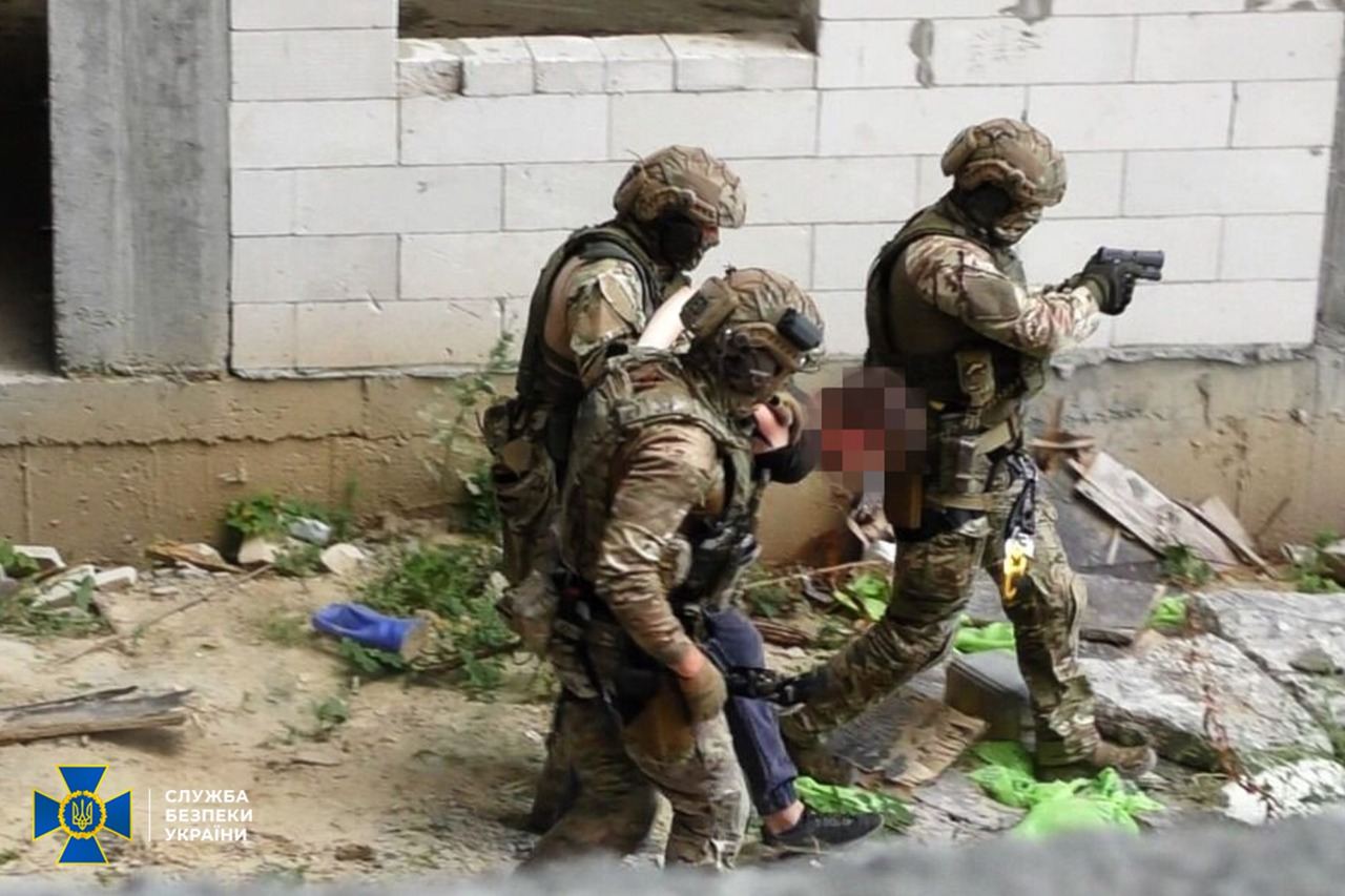 Штурм и задержание "террористов": СБУ провела учения накануне Рош ха-Шана в Умани dqxikeidqxiqduant