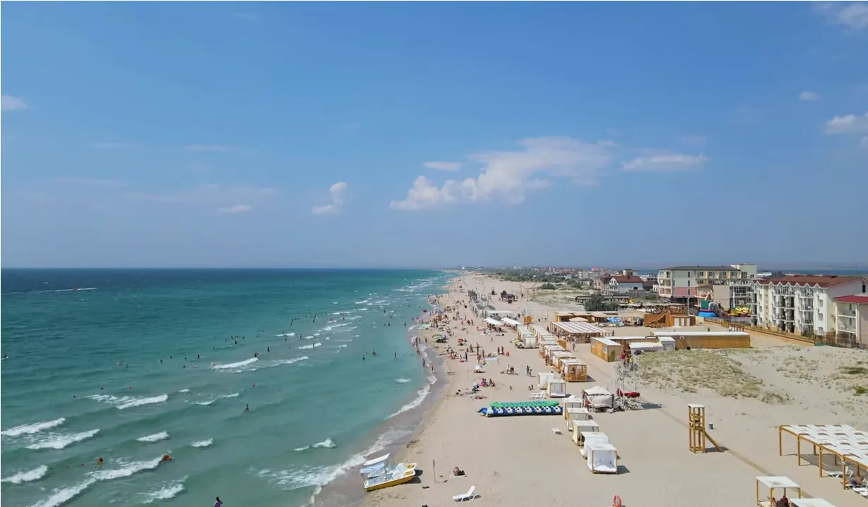 В Крыму провалился бархатный сезон: туристы боятся ’’хлопка’’ и разрушения моста