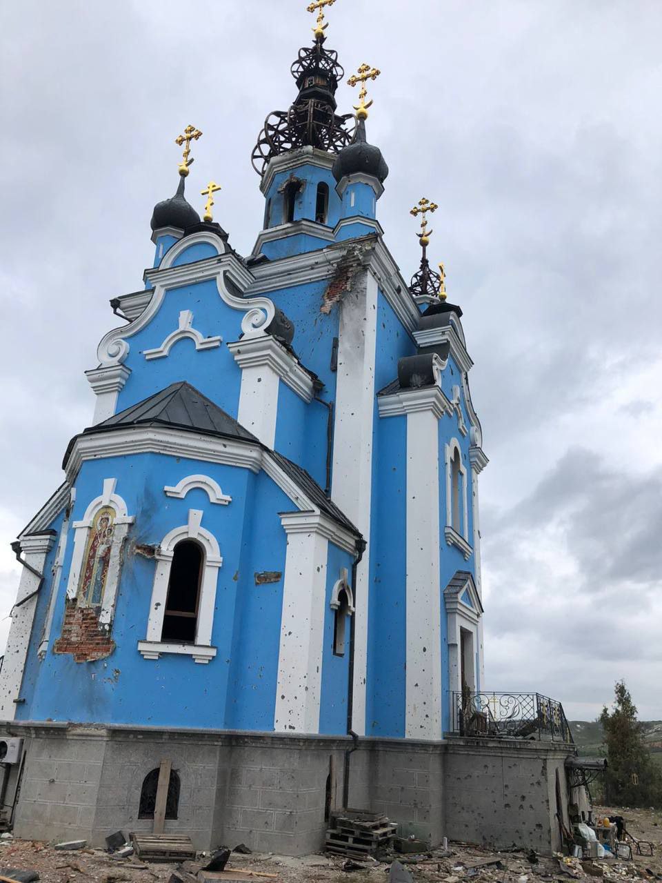 Покинуті позиції росіян на Донбасі