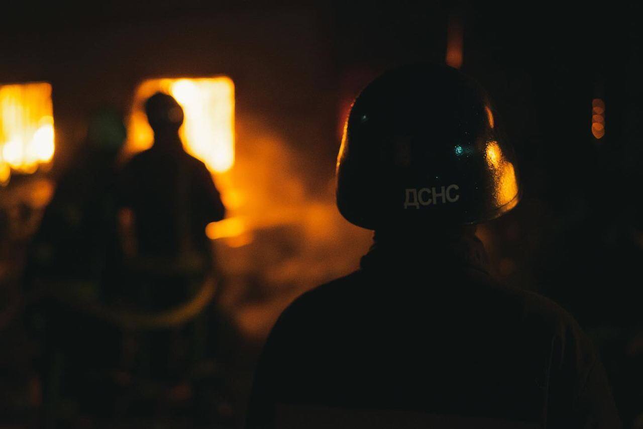 ’’Дякуємо за тисячі життів!’’ Зеленський вказав на виняткову роль українських рятувальників у війні