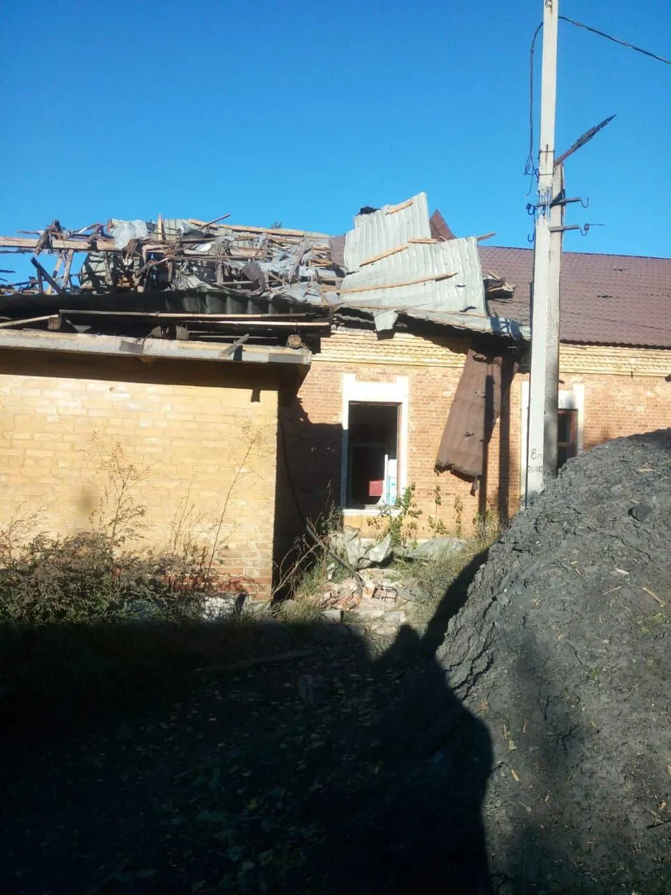 Окупанти обстріляли Авдіївку, завдали ударів по Краматорську та Торецьку: за добу на Донеччині загинули троє людей. Фото