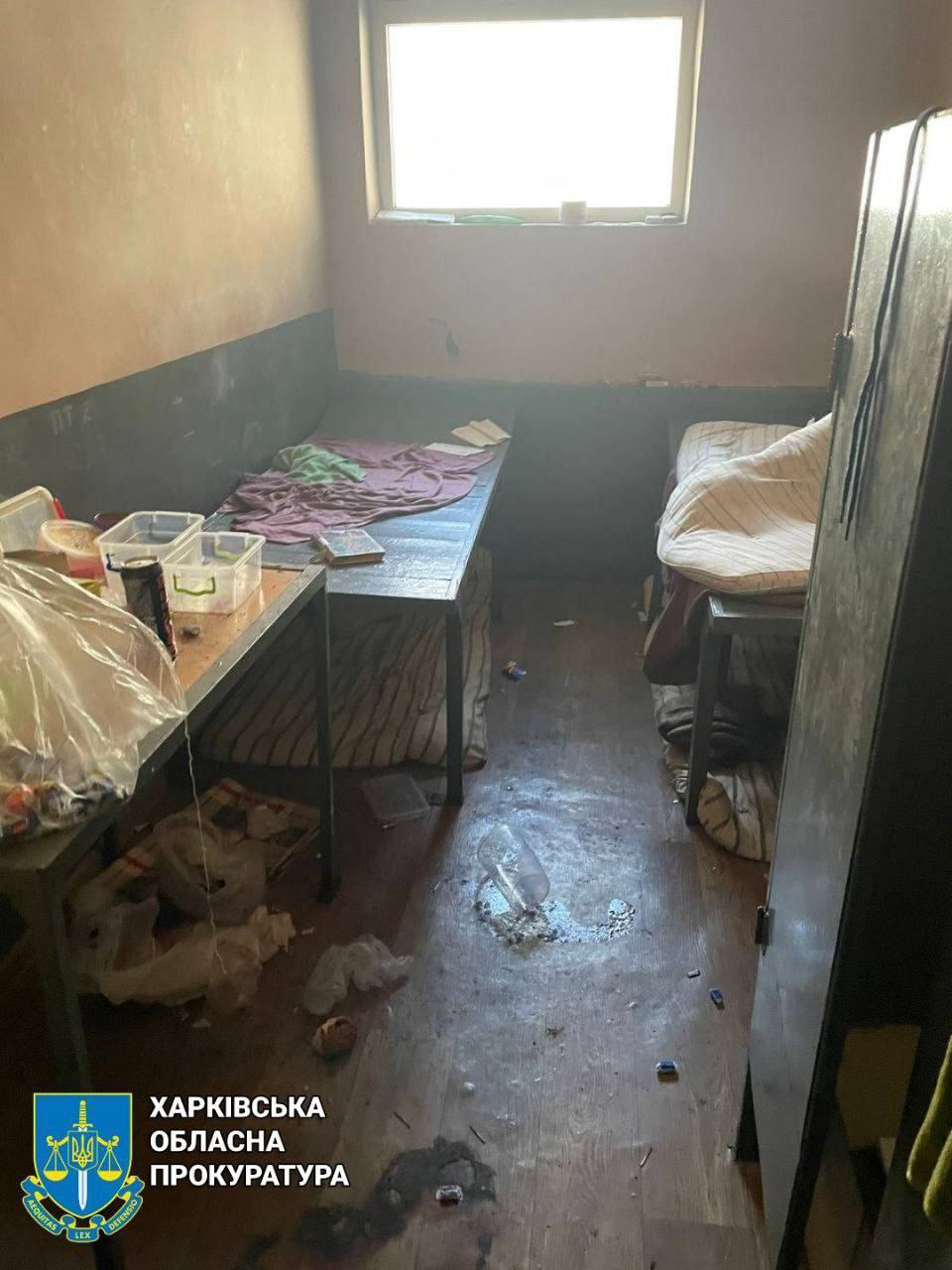 На Харківщині знайшли чергову катівню: окупанти знущалися над людьми у відділку поліції. Фото