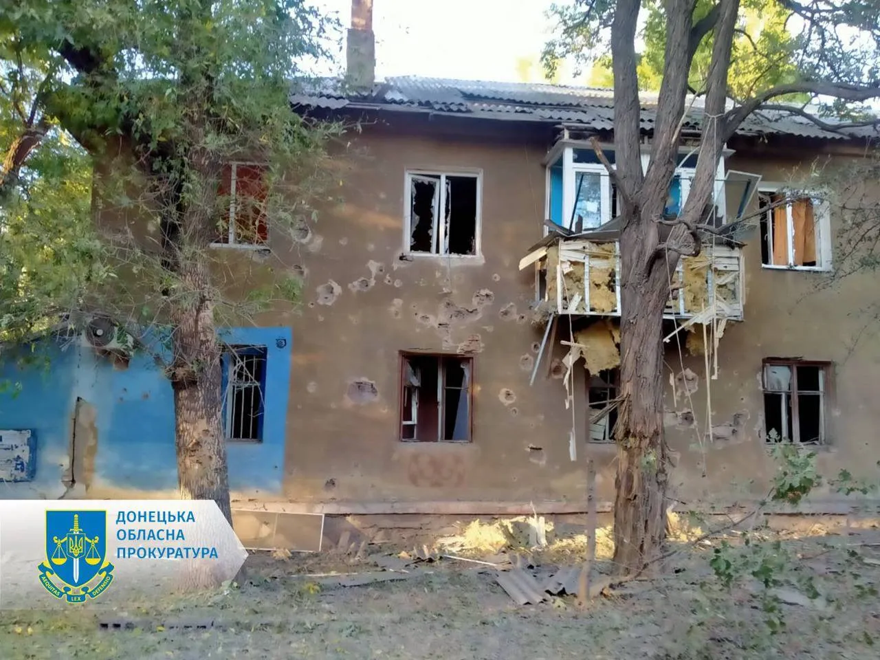 Окупанти обстріляли Торецьк, потрапивши до будинків: двоє людей загинули, шість поранені. Фото