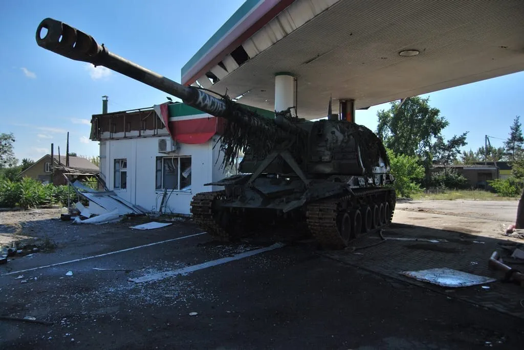 Так виглядає ’’могилізація’’: у ЗСУ показали, яка доля спіткала російську техніку під Ізюмом. Фото