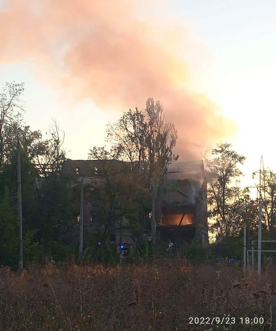 В Мариуполе сдетонировал снаряд в местной школе: ранения получили дети dqxikeidqxidqrant