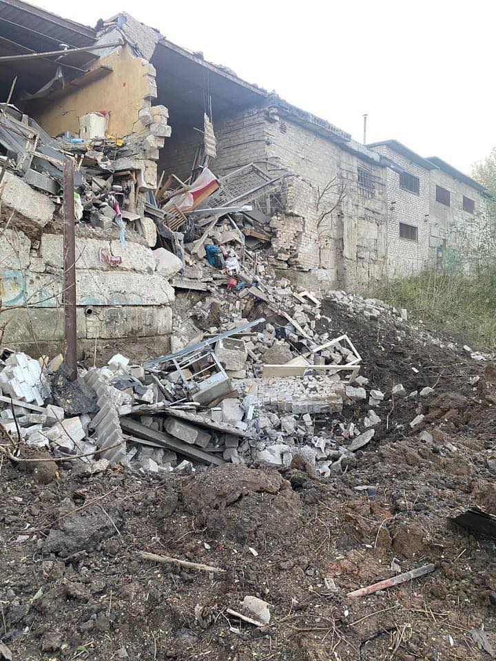 Окупанти випустили по Краматорську ракети С-300: пошкоджено лікарню та будинки dqxikeidqxidqeant