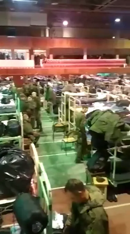 ’’Гра в кальмара’’ по-російськи: з’явилося відео з бази мобілізованих окупантів