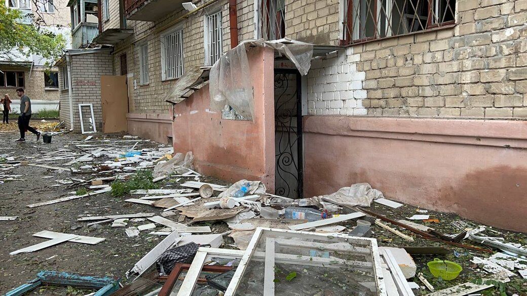 Зруйновані будинки і пошкоджені комунікації: з’явилися фото наслідків нічного обстрілу окупантами Миколаєва. Фото dqxikeidqxidqrant