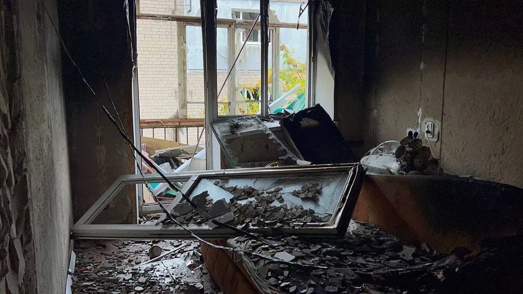 Зруйновані будинки і пошкоджені комунікації: з’явилися фото наслідків нічного обстрілу окупантами Миколаєва. Фото