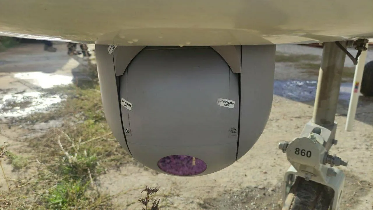 Сбитый иранский ударный беспилотник Mohajer-6