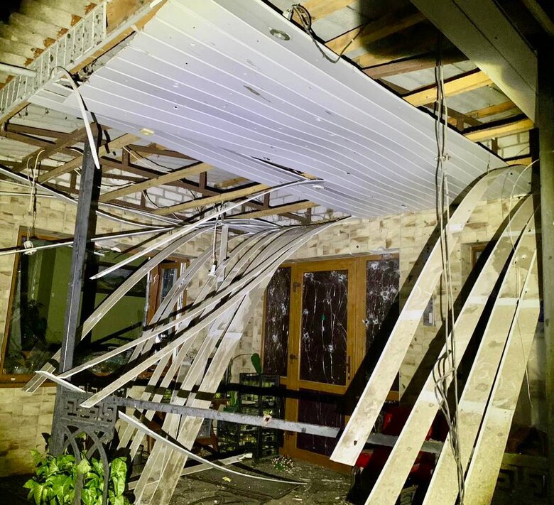 Росіяни вдарили по двох районах Дніпропетровщини. Зруйновані квартири, пошкоджені будинки. Є поранені 03