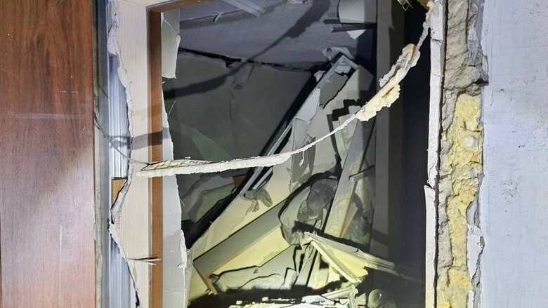 Росіяни вдарили по двох районах Дніпропетровщини. Зруйновані квартири, пошкоджені будинки. Є поранені 04