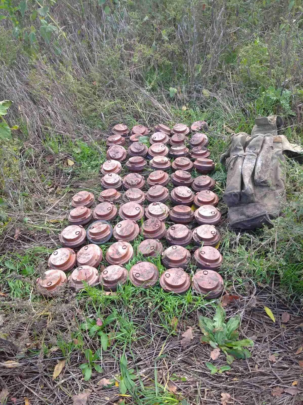 Окупанти замінували газопровід на Харківщині: на 100 м газопроводу виявили 104 міни. Фото