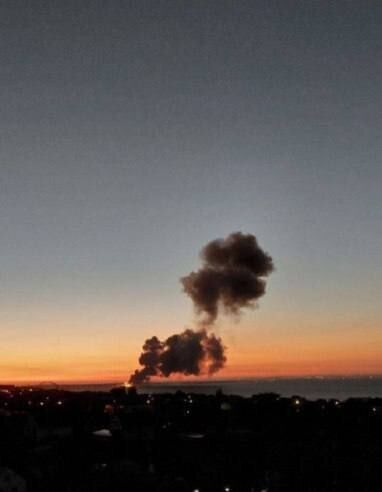 Горит Крымский мост