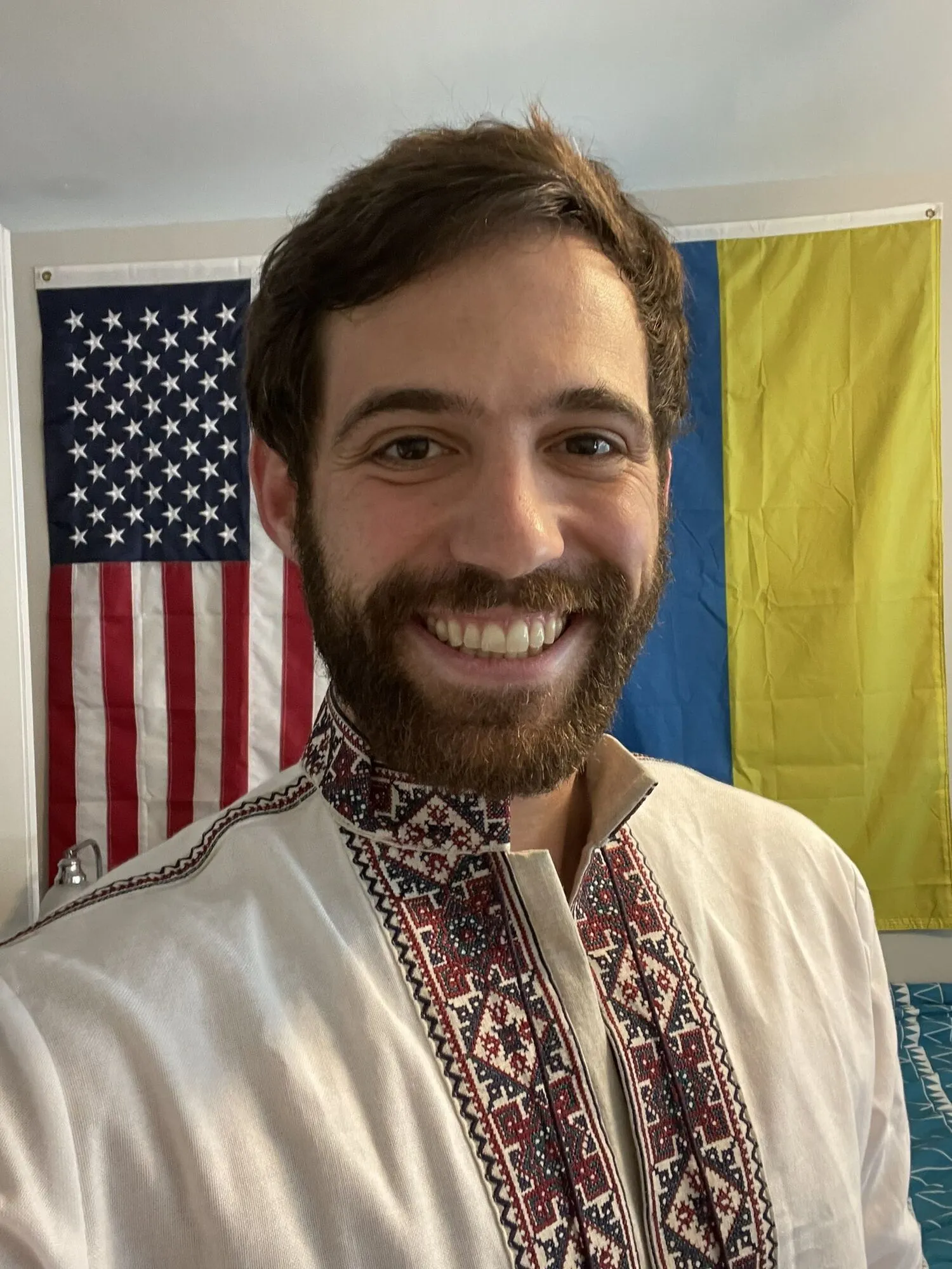 Массаро у вишиванці