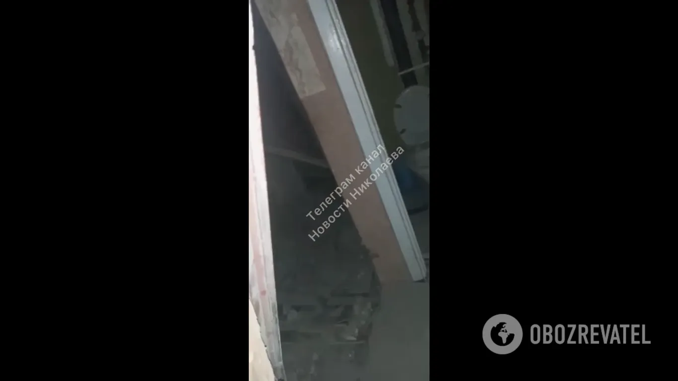 Війська РФ обстріляли п’ятиповерхівку у Миколаєві