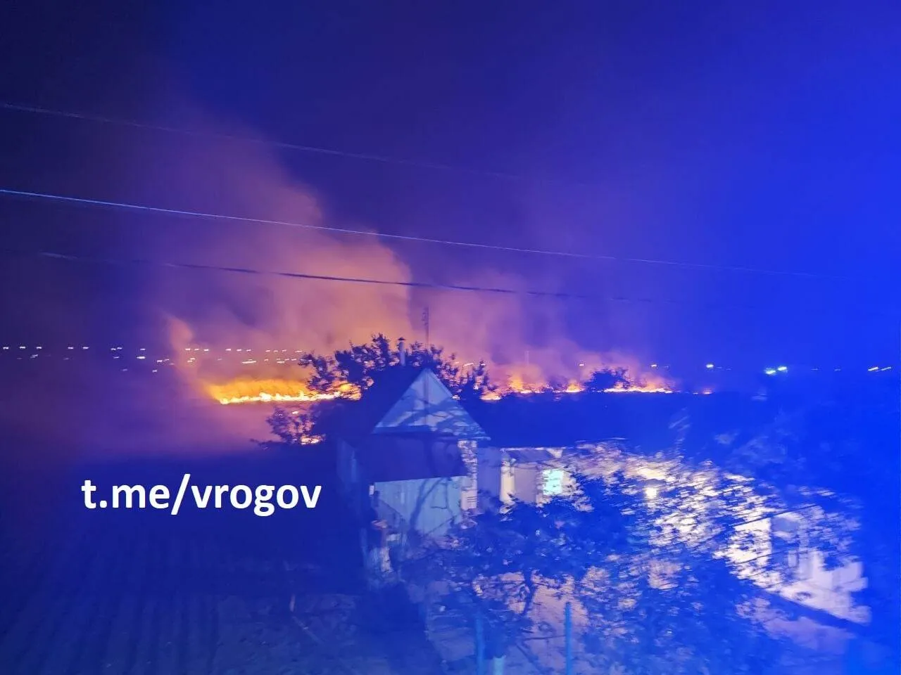 В Бердянске расцвел ’’хлопок’’: огонь был замечен у состава боеприпасов войск РФ