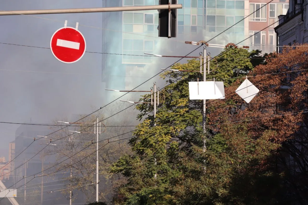 Під завалами багатоповерхівки знайшли тіла двох загиблих: усі подробиці атаки дронів-камікадзе на Київ. Фото і відео dqxikeidqxidqeant