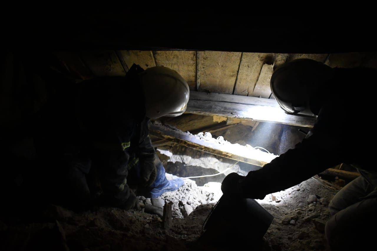 Окупанти вночі обстріляли Миколаїв ракетами С-300, потрапили до будинку: є загиблий. Фото