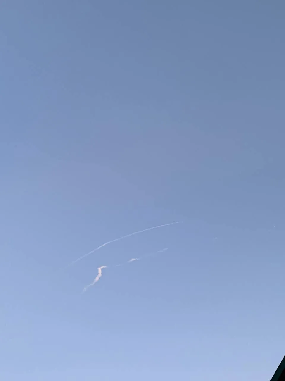 У Білгороді знову ’’хлоп’’’: у Росії повідомили про роботу ППО. Фото dqxikeidqxidqrant