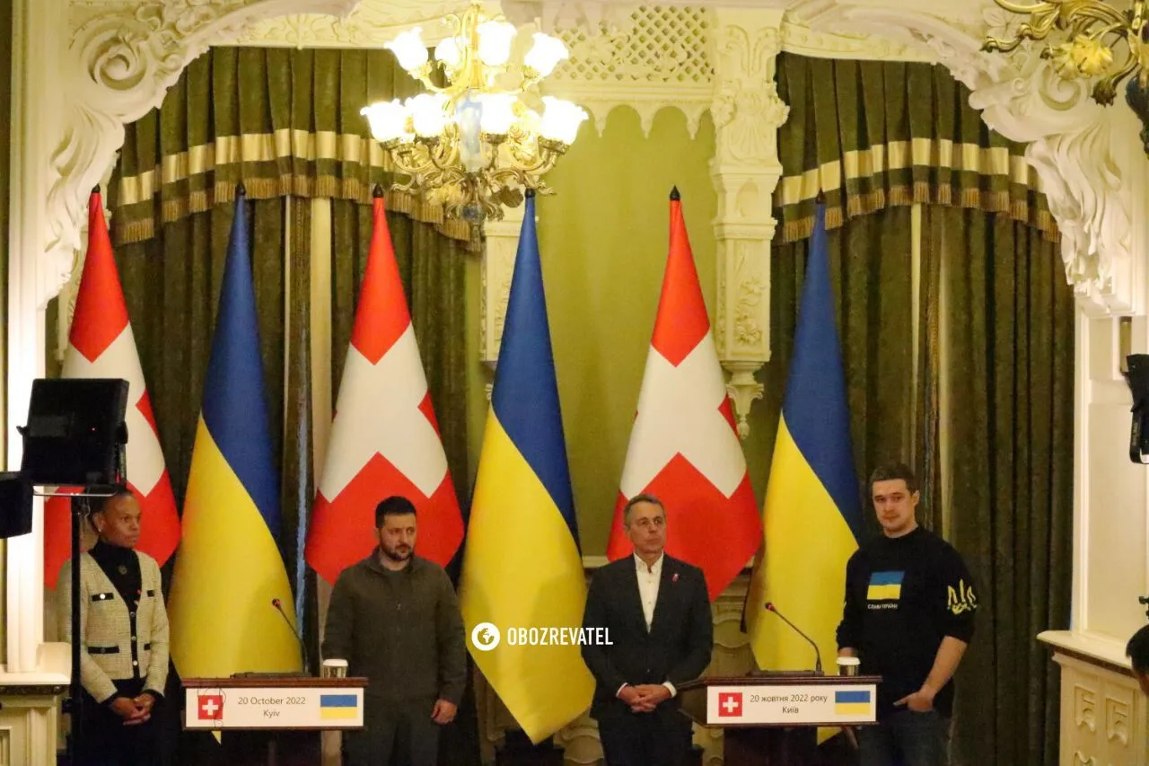 Зеленський і президент Швейцарії Кассіс підписали угоду в сфері діджиталізації. Фото та відео