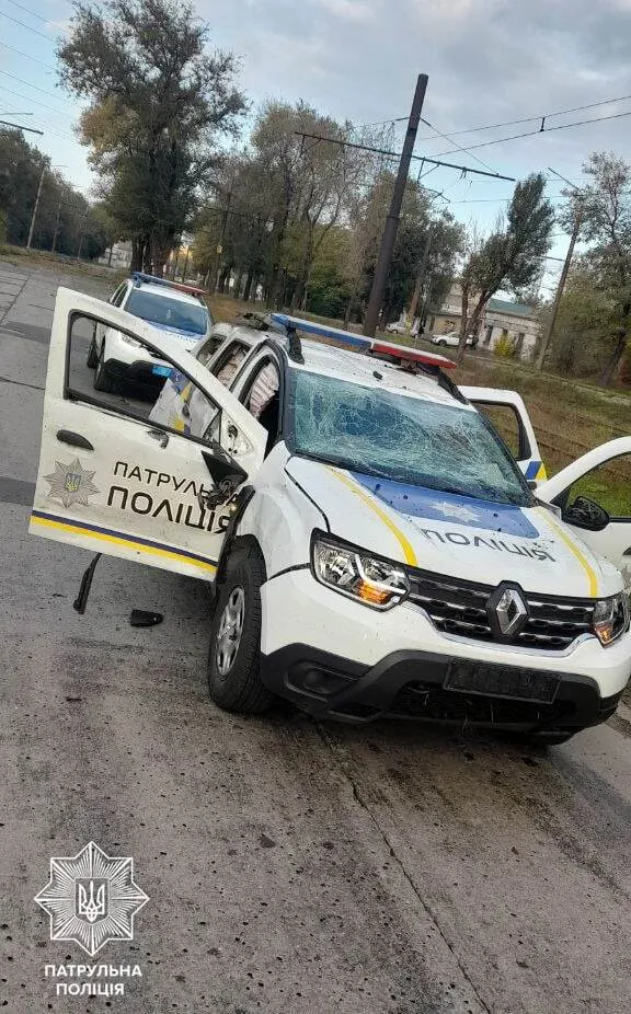 Ракета вибухнула біля авто патрульних: нові деталі ранкового обстрілу Запоріжжя ворогом. Фото і відео