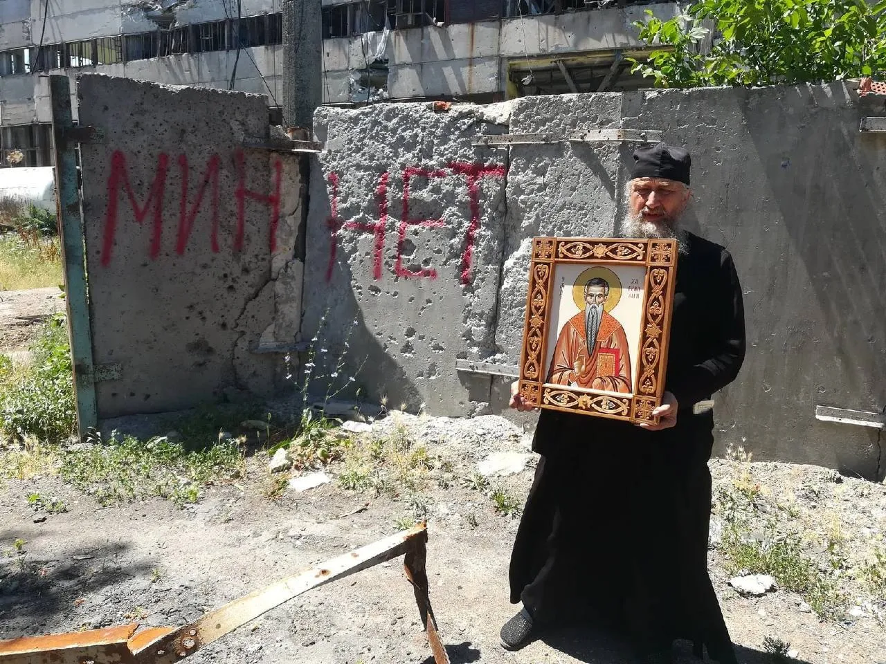 Священик РПЦ у Маріуполі