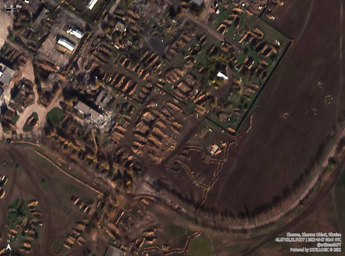 В Чернобаевке оккупанты вывели с аэродрома всю свою военную технику: спутниковые фото