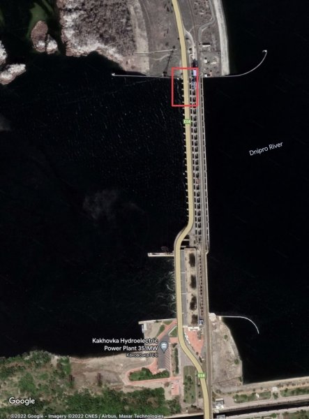 Снимок поврежденной дамбы, Каховская ГЭС