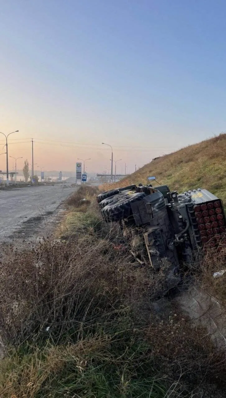 У мережі показали ’’Град’’ росіян на Херсонщині, який ’’приліг відпочити’’. Фото dqxikeidqxidqeant