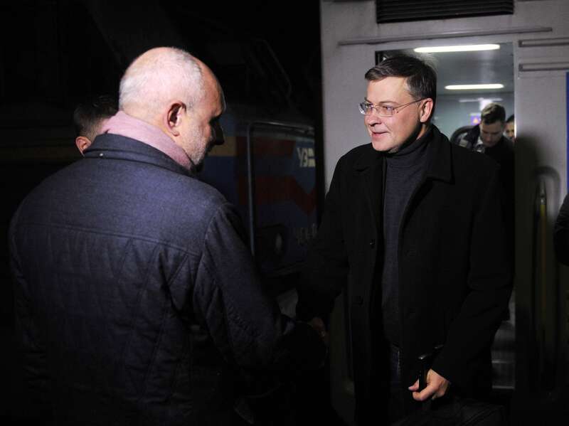 -       dqxikeidqxidqrant