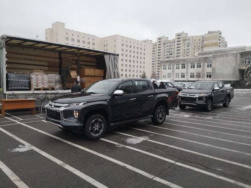 Авіакомпанія ’’Українські вертольоти’’ надала захисникам України чергову партію спорядження й обладнання на близько 39 млн грн dqxikeidqxidqeant